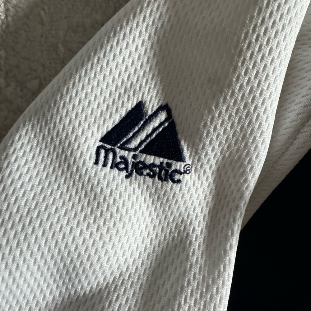 Vintage NY Yankees Majestic White Long Sleeve Shirt. Cooperstown - Picture 3 of 6
